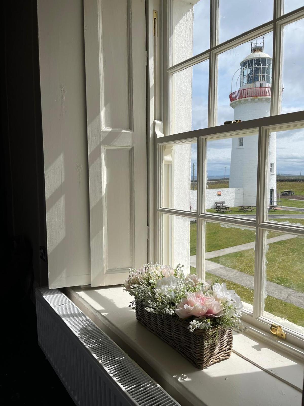 Loop Head Lighthouse Attendant'S Cottage Kilbaha Eksteriør bilde